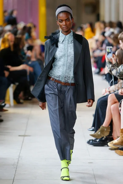 Look 2